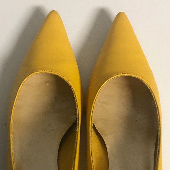 Predictions Shoes - Low Heel Shoes